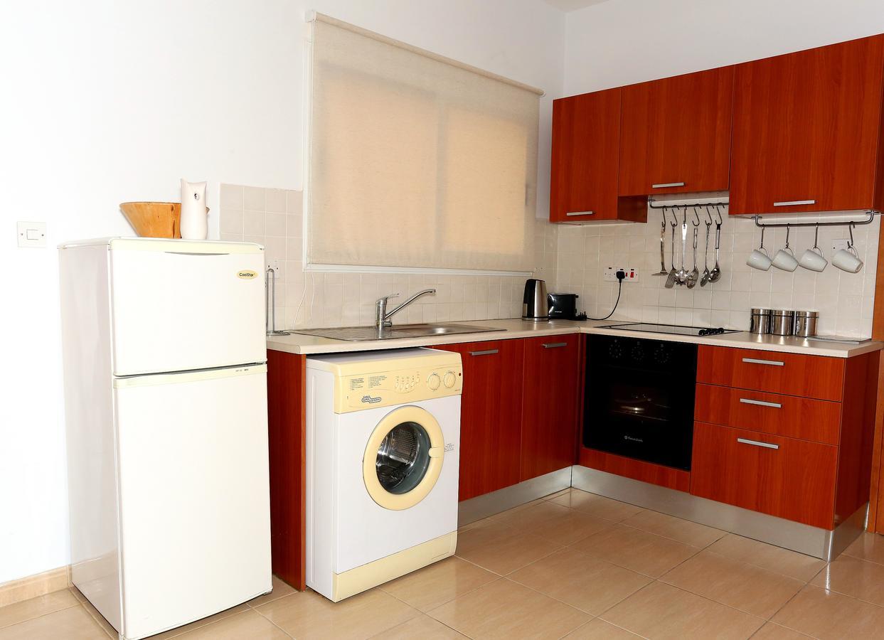 Penelope Court Apartment 102 拉纳卡 外观 照片