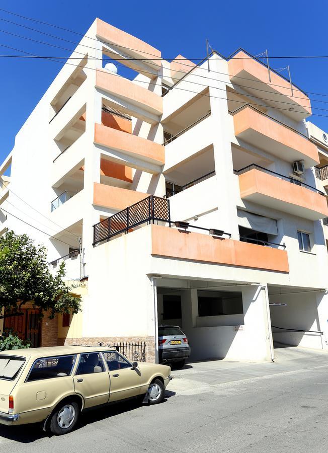 Penelope Court Apartment 102 拉纳卡 外观 照片